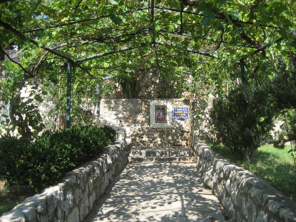 Adria Beach Guest House Novi Vinodolski Extérieur photo