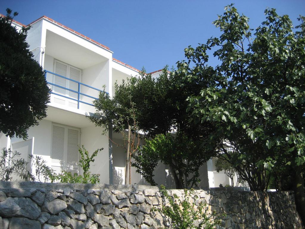 Adria Beach Guest House Novi Vinodolski Extérieur photo