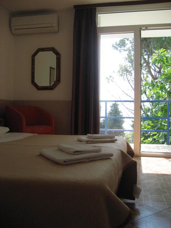 Adria Beach Guest House Novi Vinodolski Chambre photo